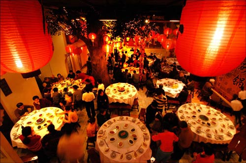 天金岡年夜飯習俗大訪查：大年三十兒，你的家鄉年夜飯都吃啥？