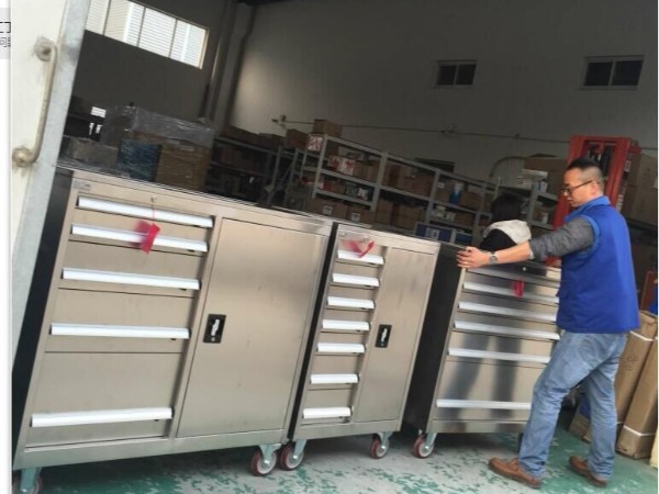 蘇州不銹鋼工具柜-生產(chǎn)廠家電話？【天金岡】