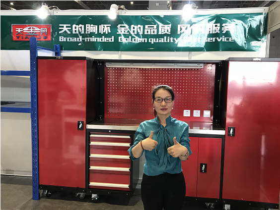 工具柜廠家天金岡創始人周艷玲女士不甘平凡的追夢之路